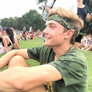 Meet your Posher, Chase